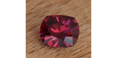 Rodolit 1,84 ct