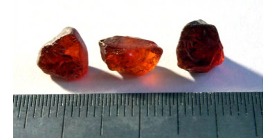 Spessartin, 3 st, 7,9 tcw